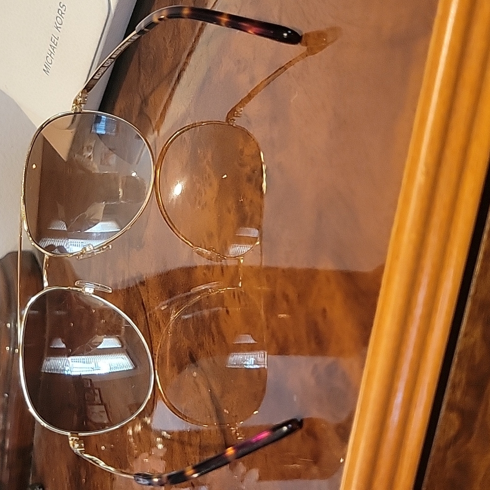 MK SUNGLASSES - Picture 4 of 7